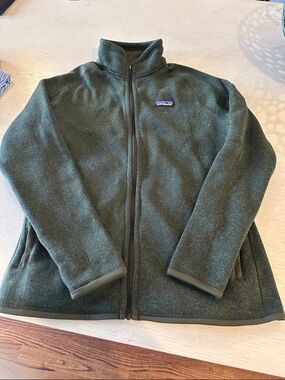 Patagonia women Olive Green Full-Zip Fleece Jacket